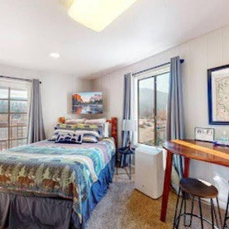 Couples Hideout In Heart Of Oakhurst Ngoại thất bức ảnh